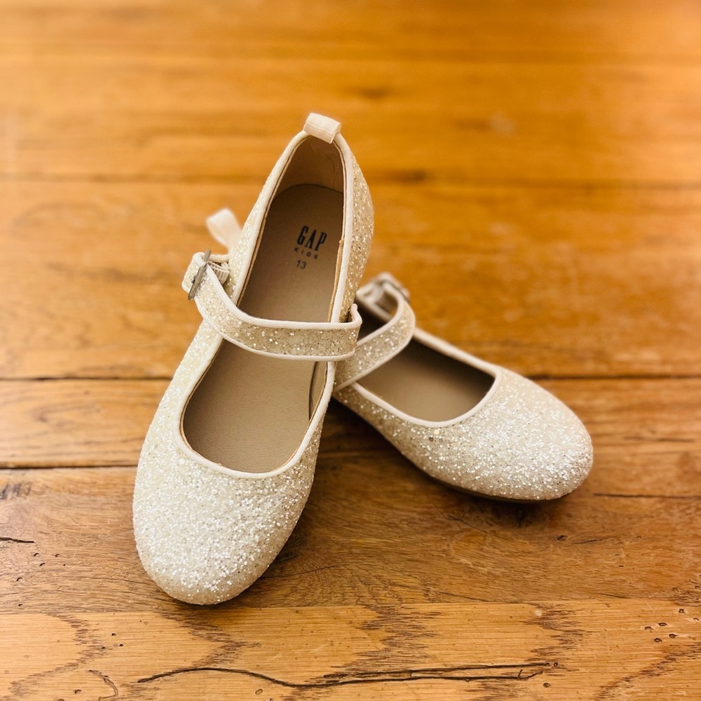 GAP Kids Sparkly Cream Dress Shoes